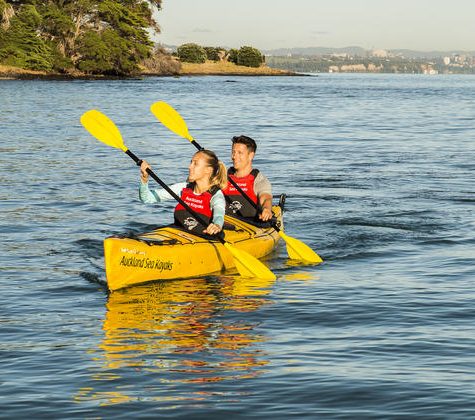 gruppo kayak lezione canoa 1 persona con istruttore